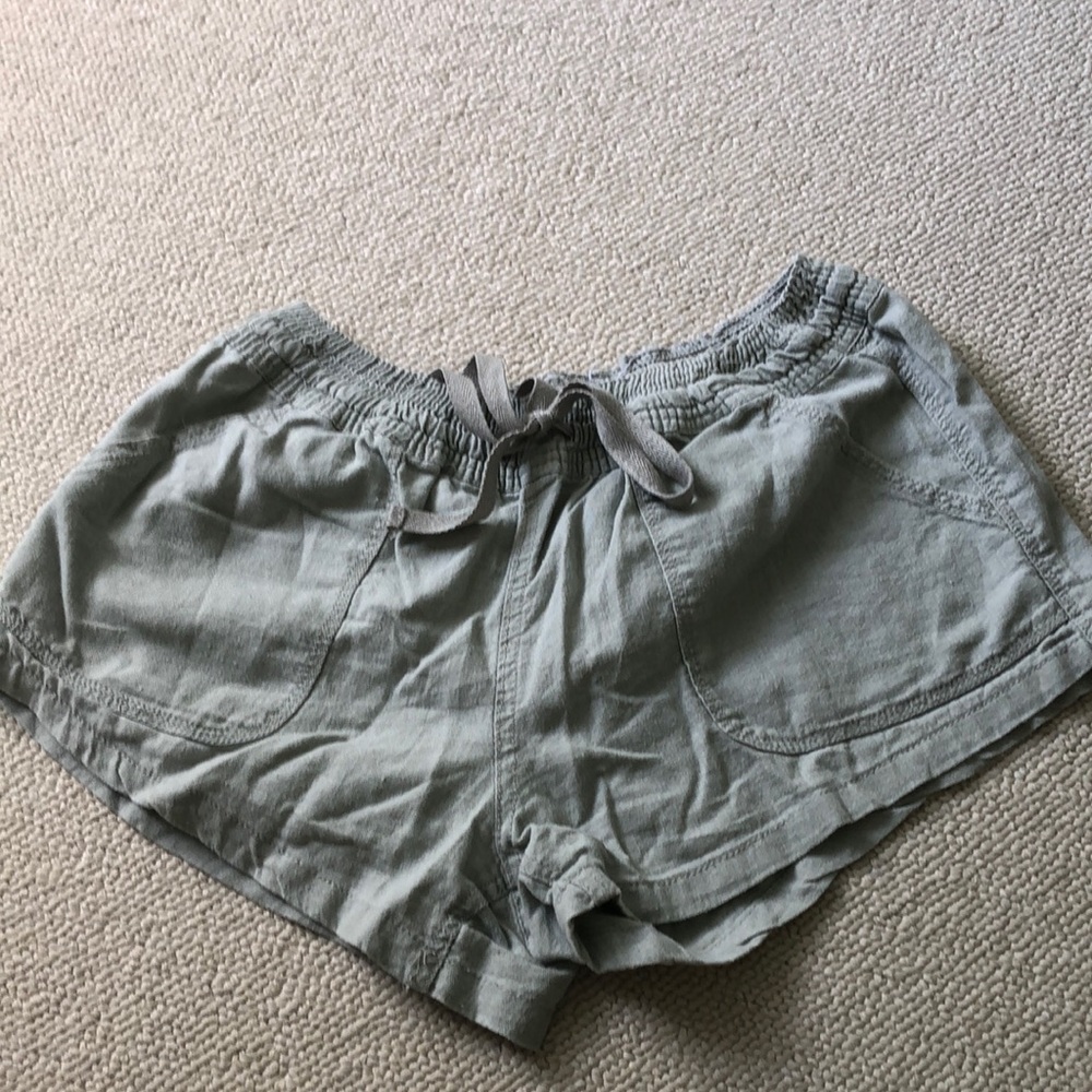 Women’s linen shorts